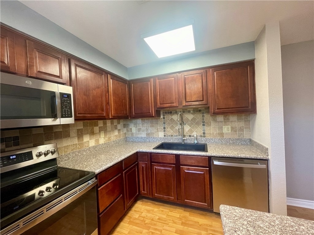 5206 River Glen Drive - Photo 17