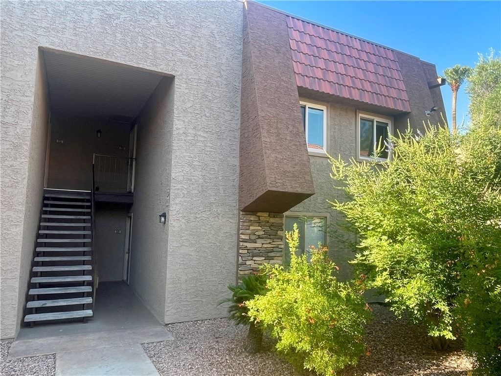 5206 River Glen Drive - Photo 2