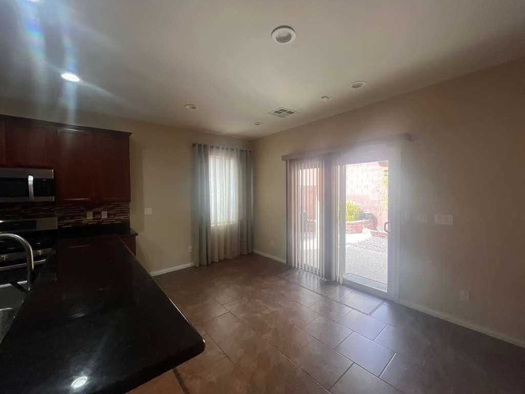 9763 White Lilac Street - Photo 3