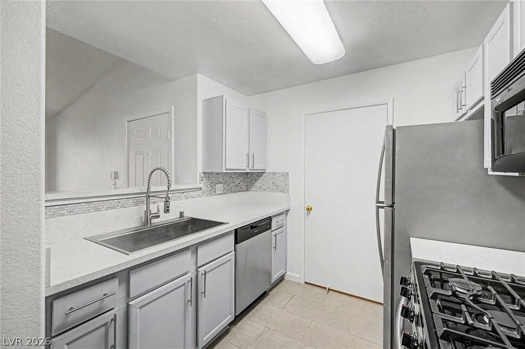 950 Seven Hills Drive - Photo 11