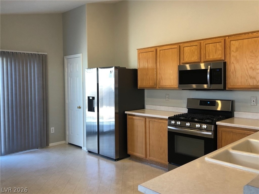 2837 Shayla Bay Avenue - Photo 4