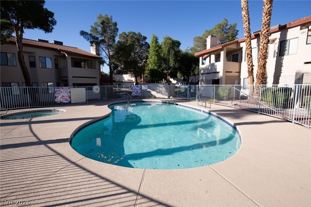 737 Rock Springs Drive - Photo 21