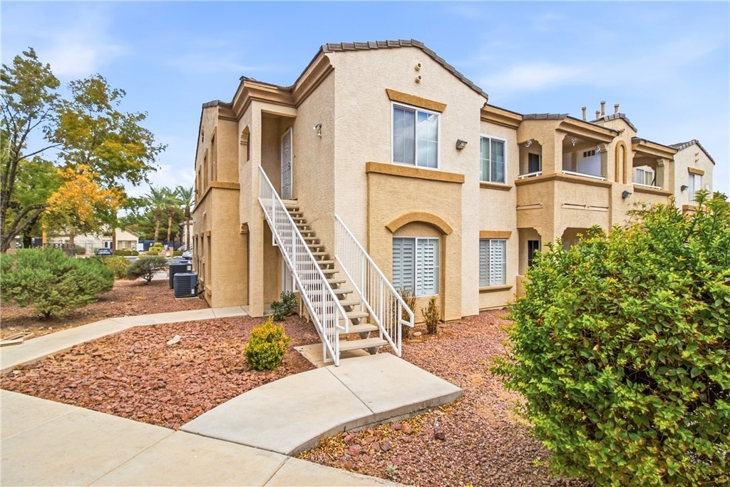 3400 Cabana Drive - Photo 1