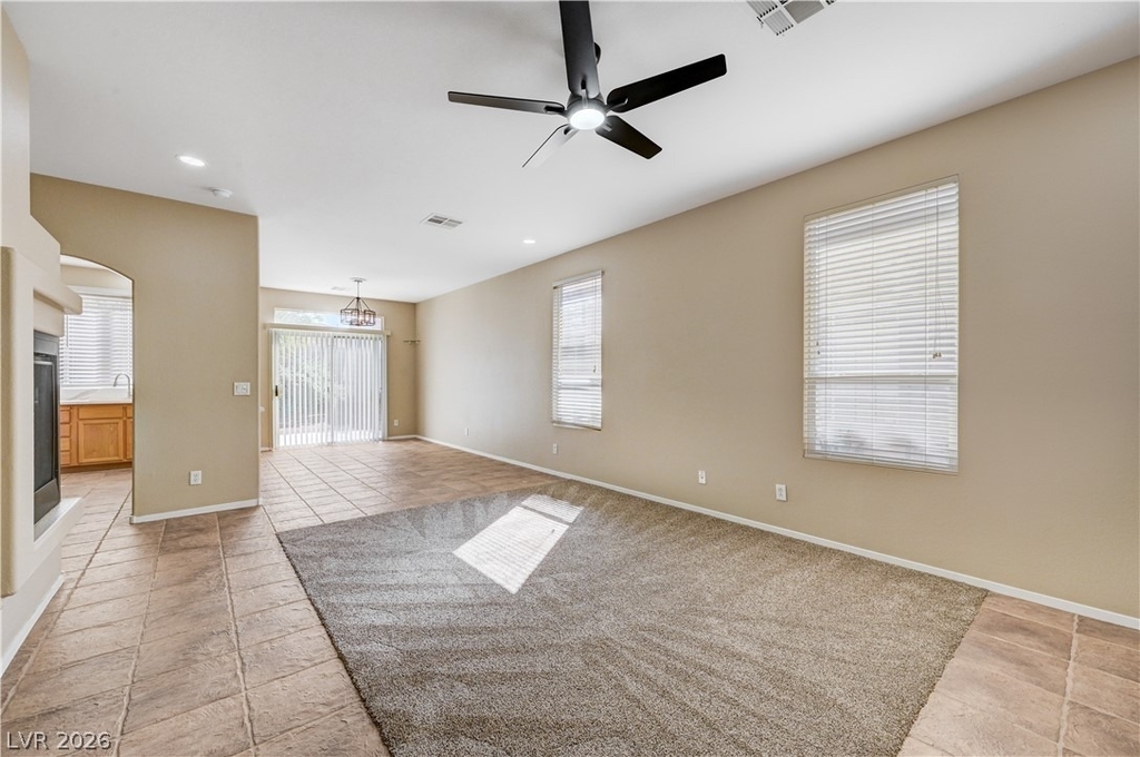 323 Jolly January Avenue - Photo 3