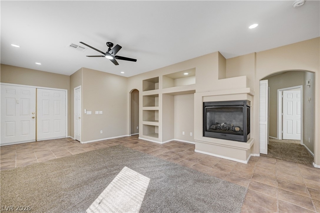 323 Jolly January Avenue - Photo 5