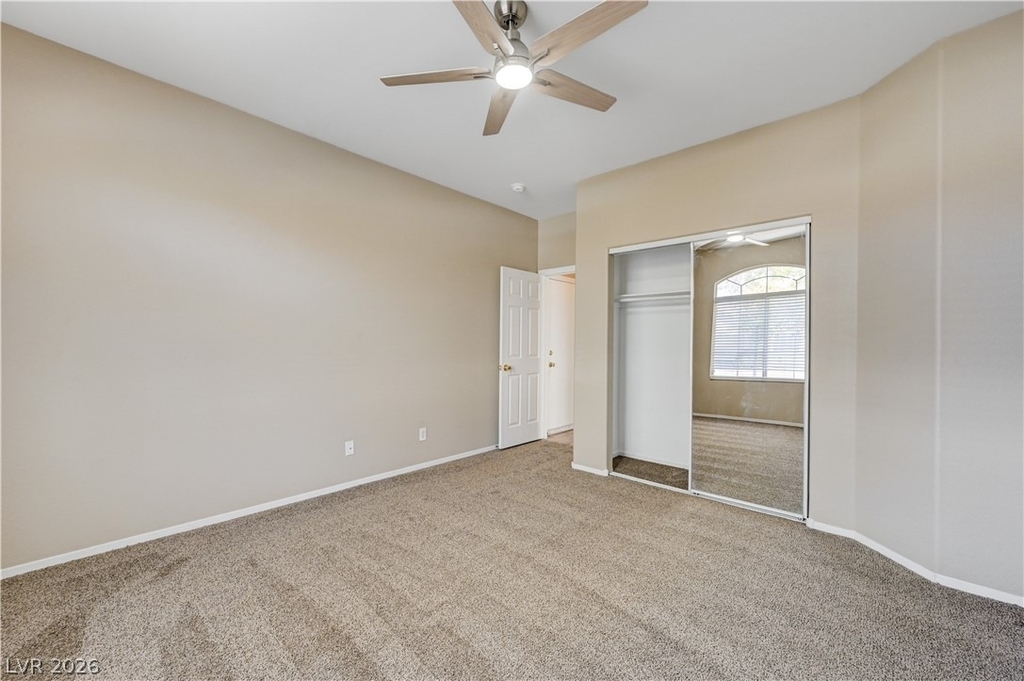 323 Jolly January Avenue - Photo 32