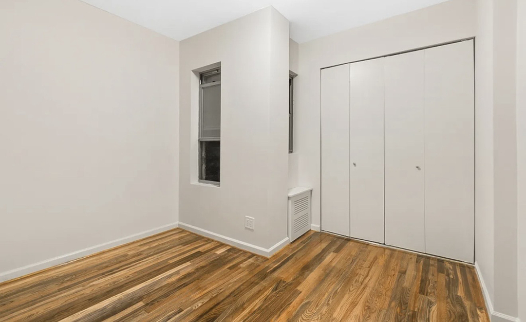 113 East 31st Street - Photo 3