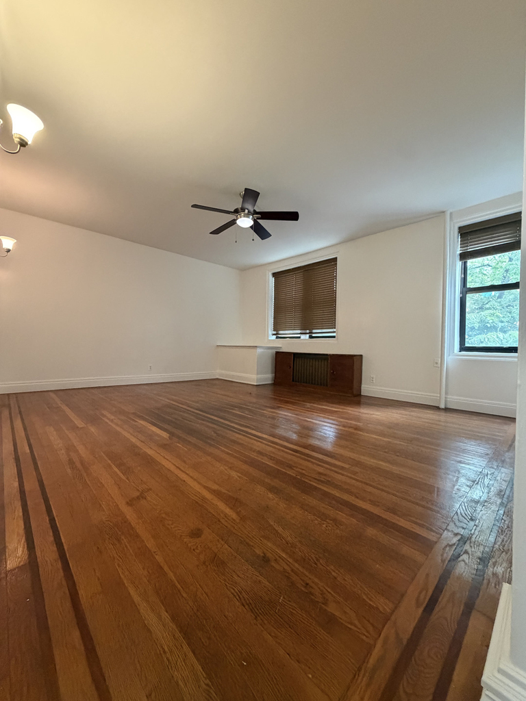 35th ave - Photo 1