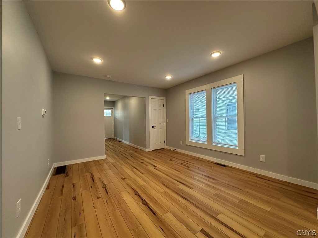 129 Charles Ave - Photo 1