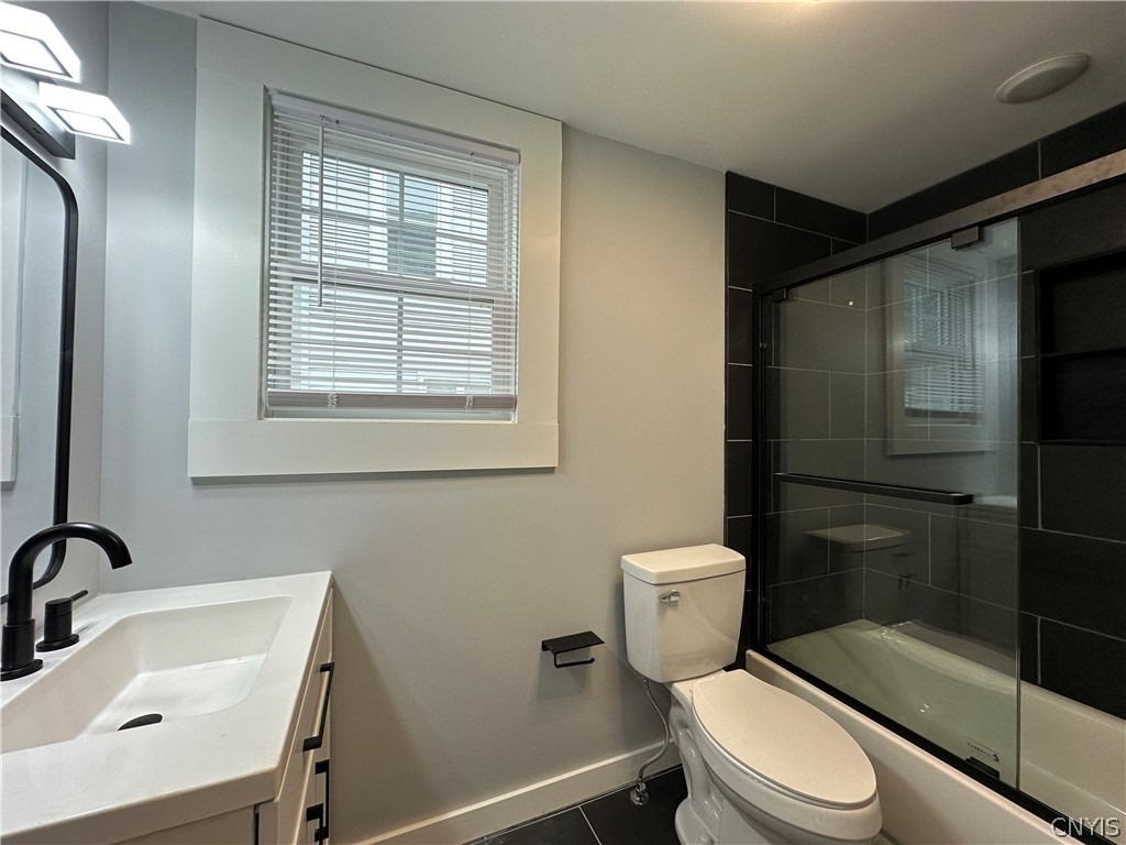 129 Charles Ave - Photo 15