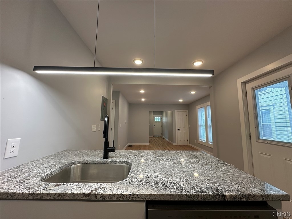 129 Charles Ave - Photo 13