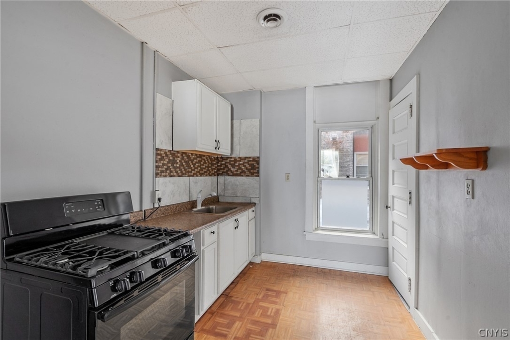 319 N Salina Street - Photo 7