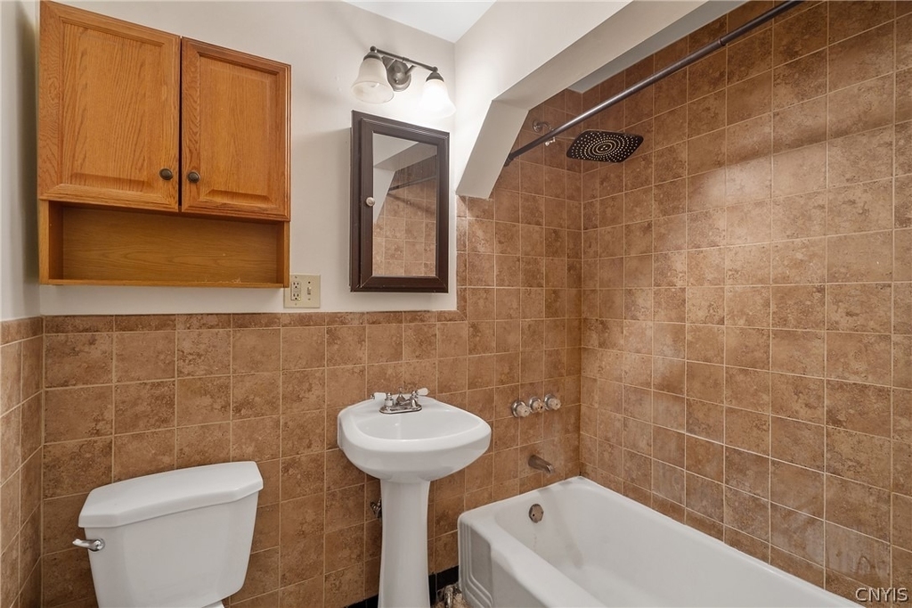 319 N Salina Street - Photo 35
