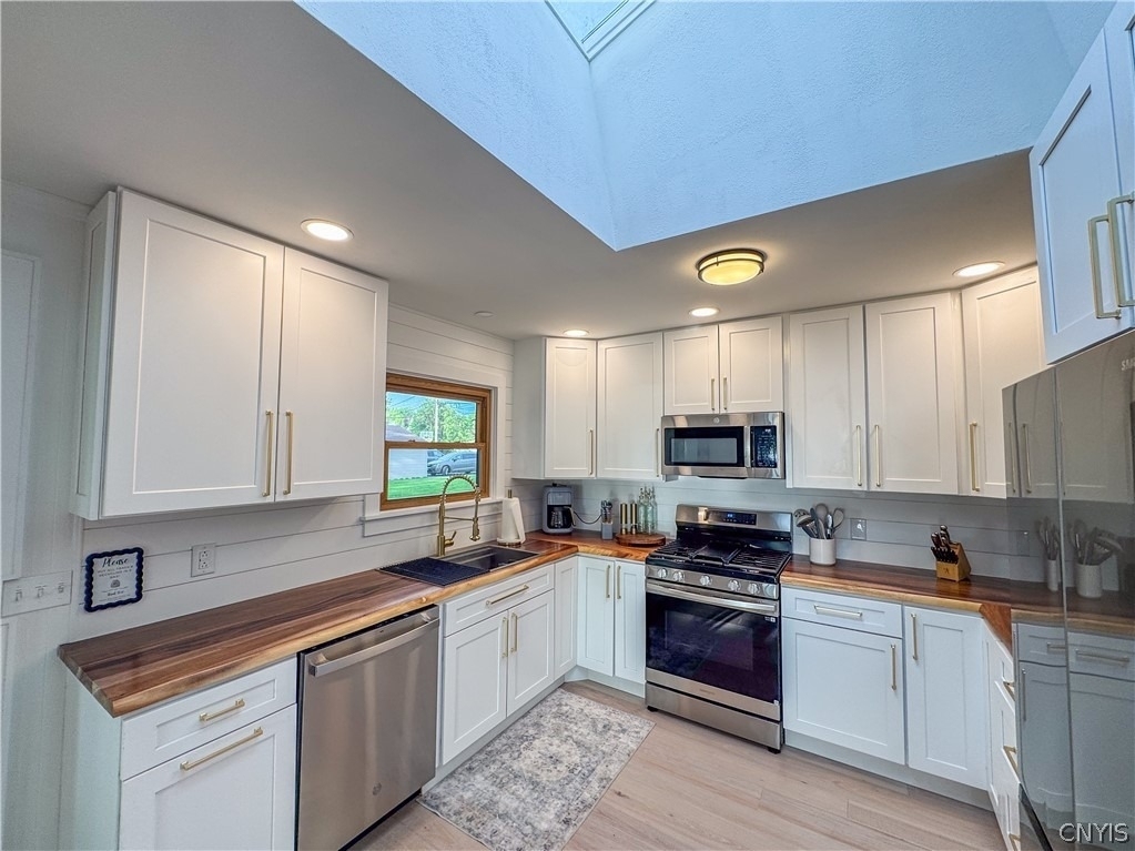 155 Burtis Point Road - Photo 10