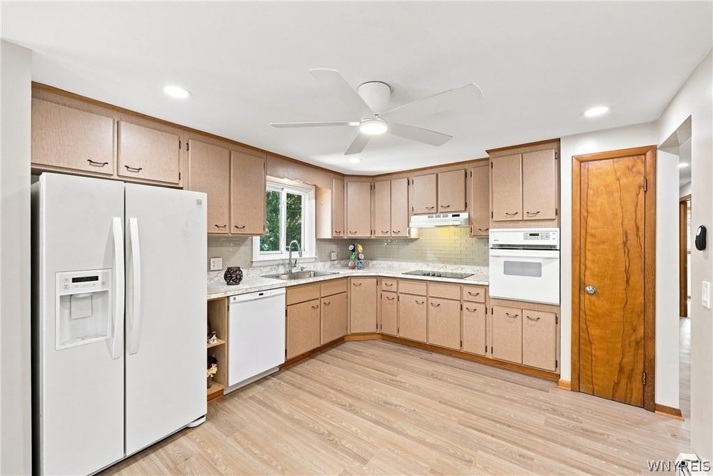 35 Tomcyn Drive - Photo 12
