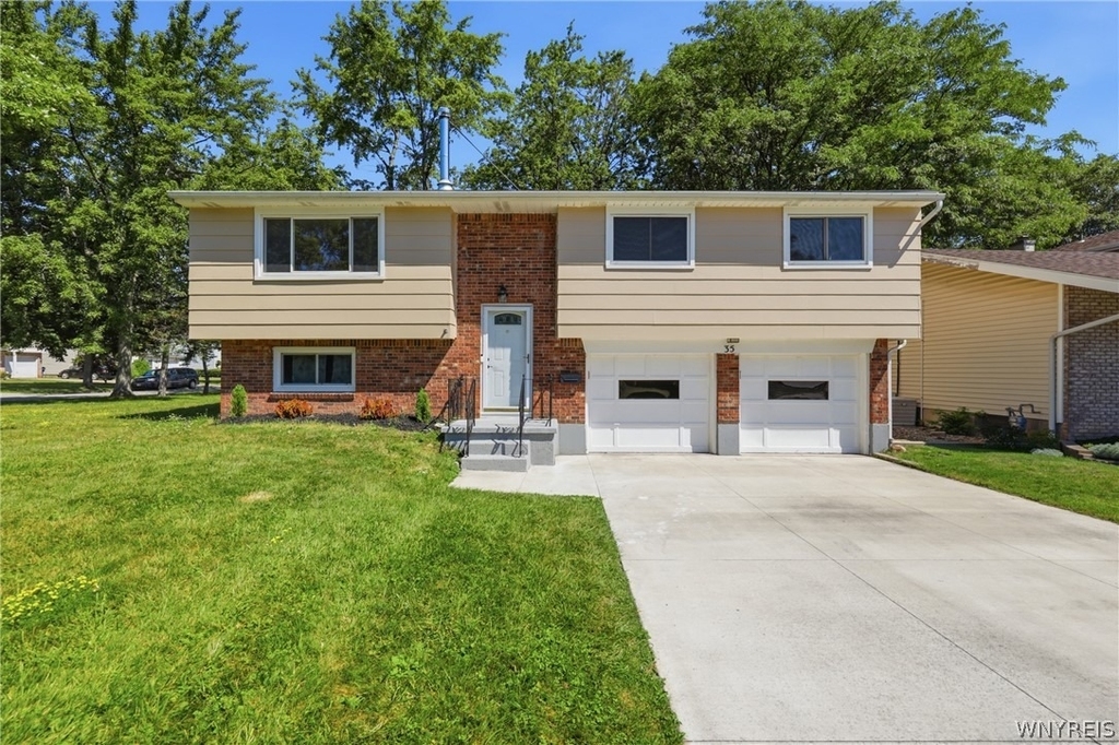 35 Tomcyn Drive - Photo 0