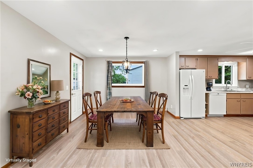 35 Tomcyn Drive - Photo 8