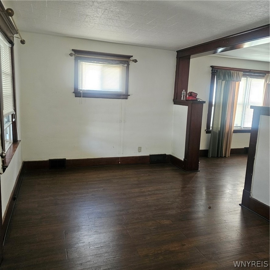 733 Norfolk Avenue - Photo 3