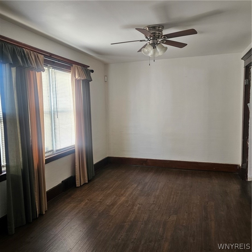 733 Norfolk Avenue - Photo 2