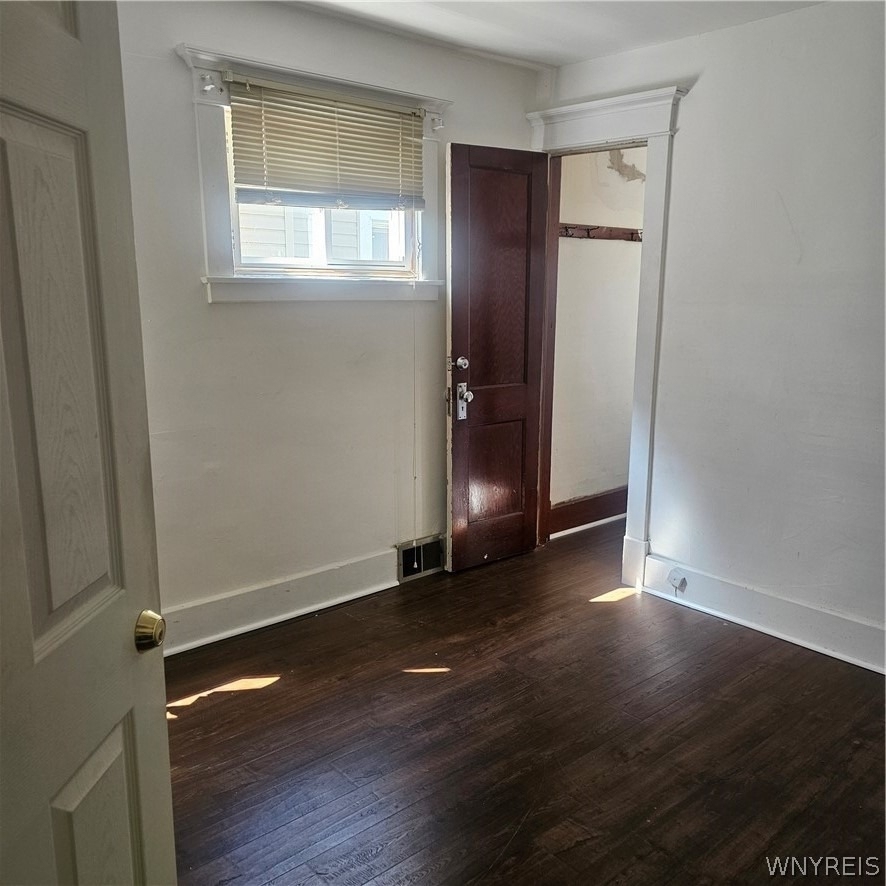733 Norfolk Avenue - Photo 4