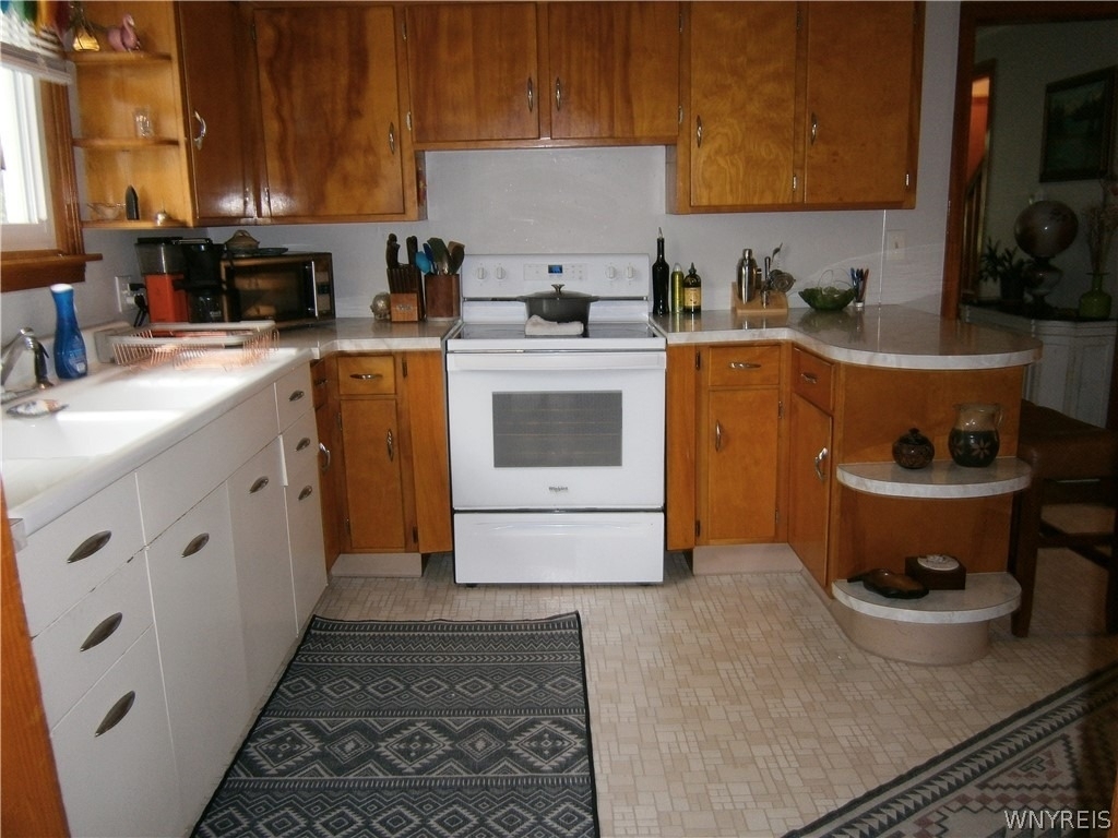 6 Maple Street - Photo 4