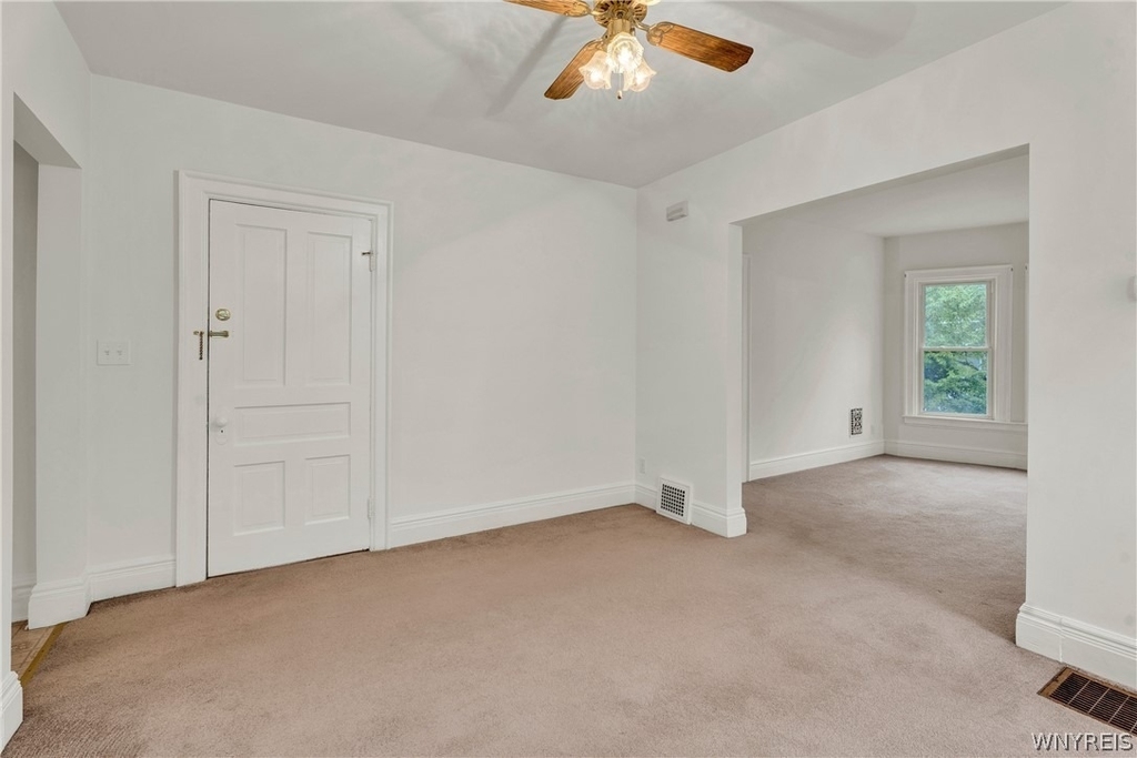 238 Saranac Avenue - Photo 6