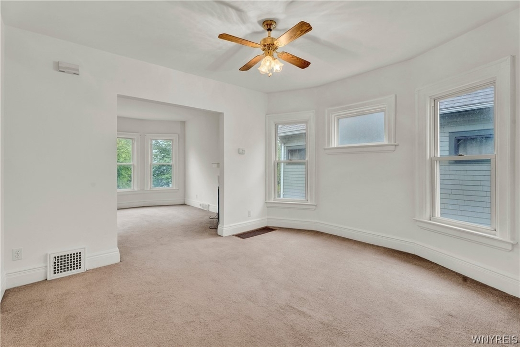 238 Saranac Avenue - Photo 5