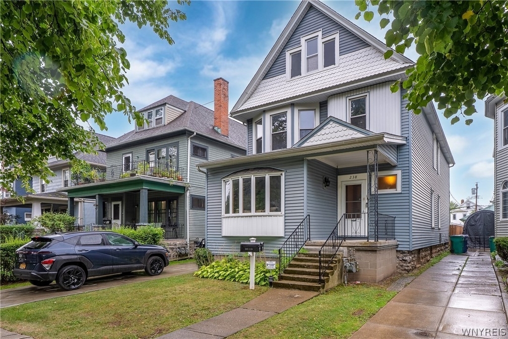 238 Saranac Avenue - Photo 0