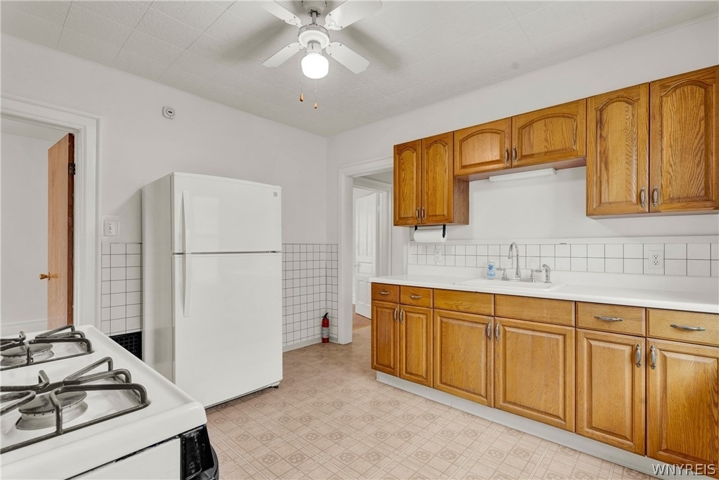 238 Saranac Avenue - Photo 11