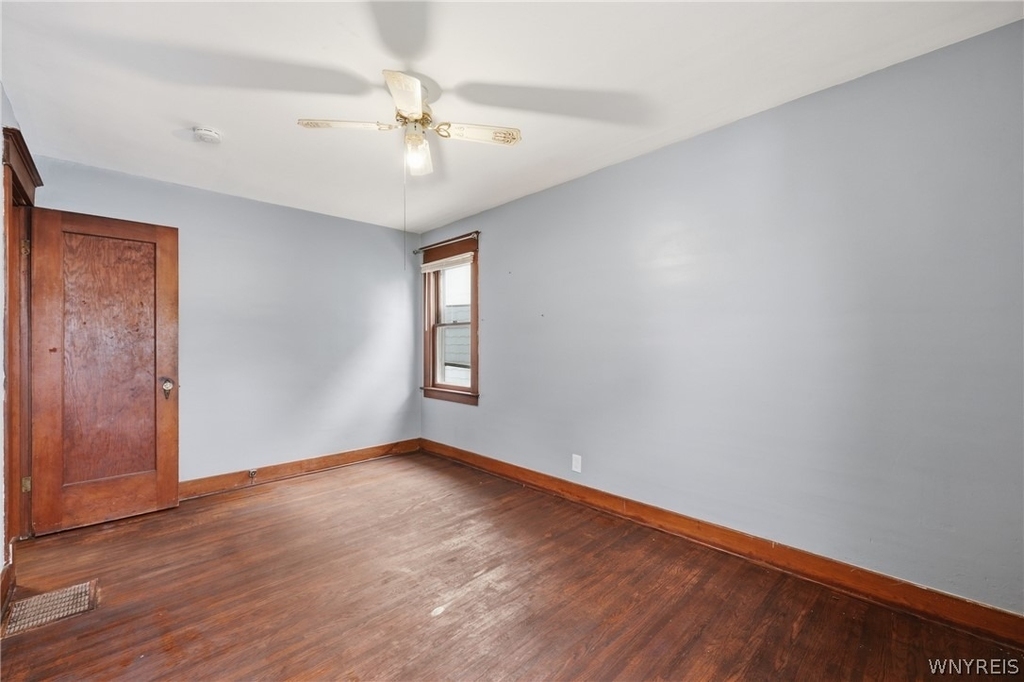 84 Woodward Avenue - Photo 18