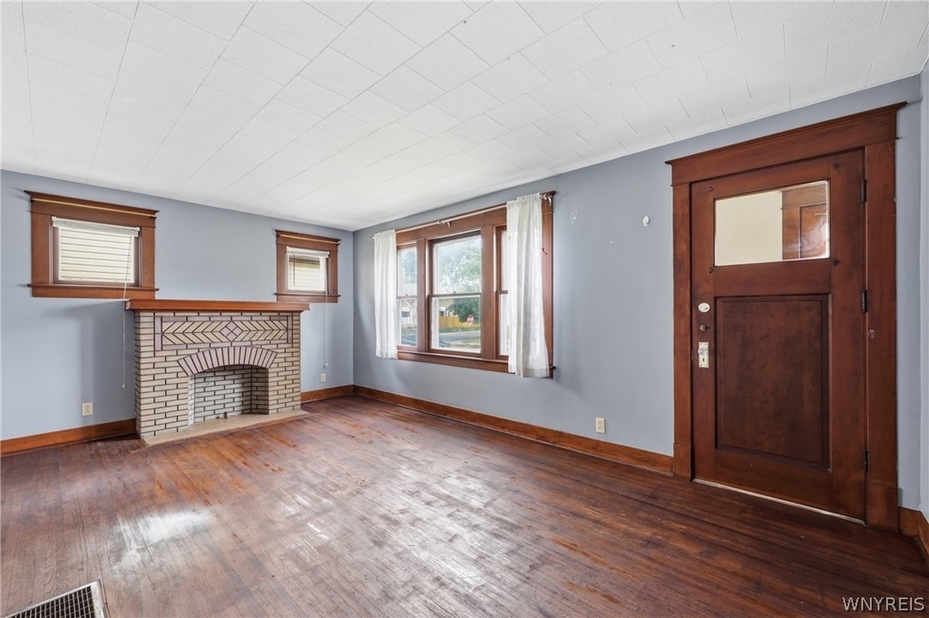 84 Woodward Avenue - Photo 4