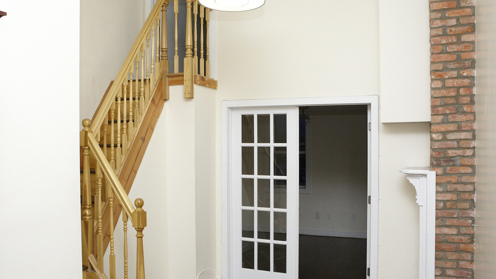 295 Maujer Street - Photo 3