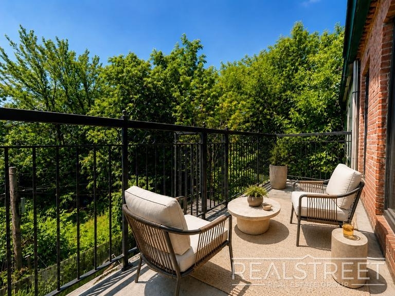 94 Lewis Avenue - Photo 5
