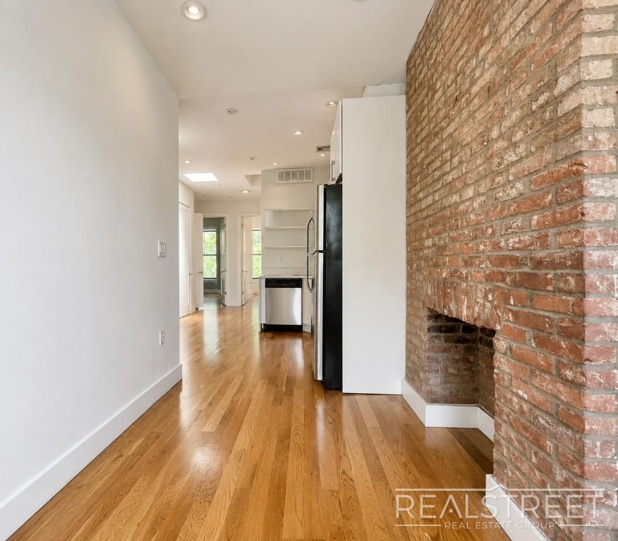 94 Lewis Avenue - Photo 4
