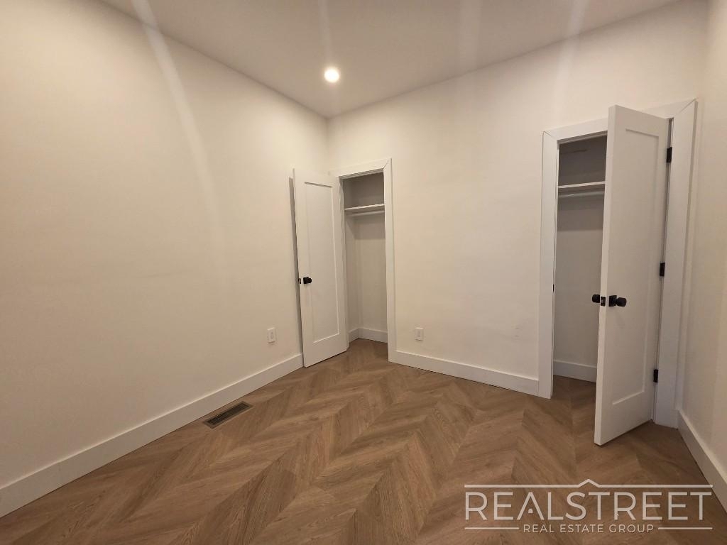25-66 Steinway Street - Photo 4