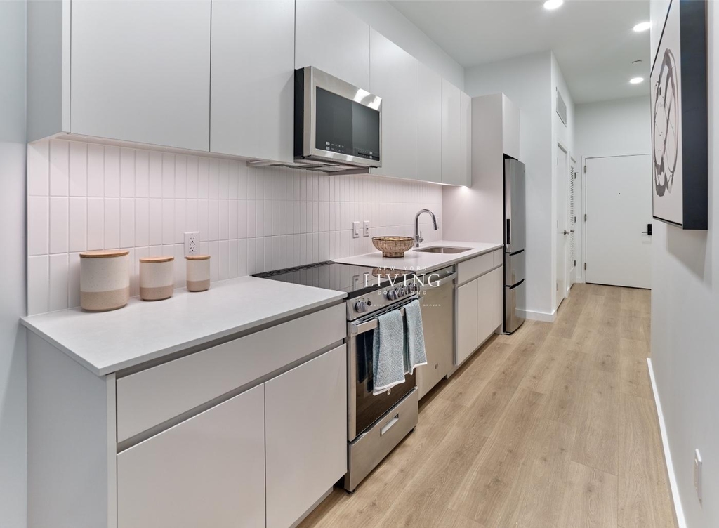 Langdon Pl - Photo 11