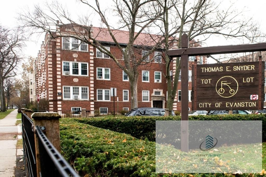 325-31 Kedzie St - Photo 10