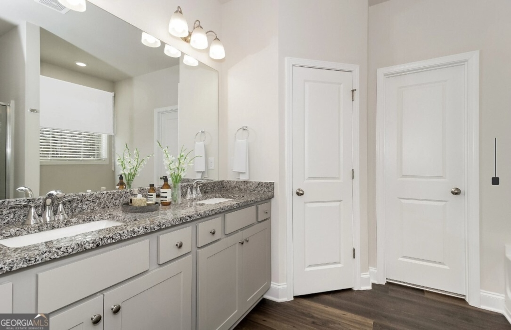 10 Silvercharm Way - Photo 10