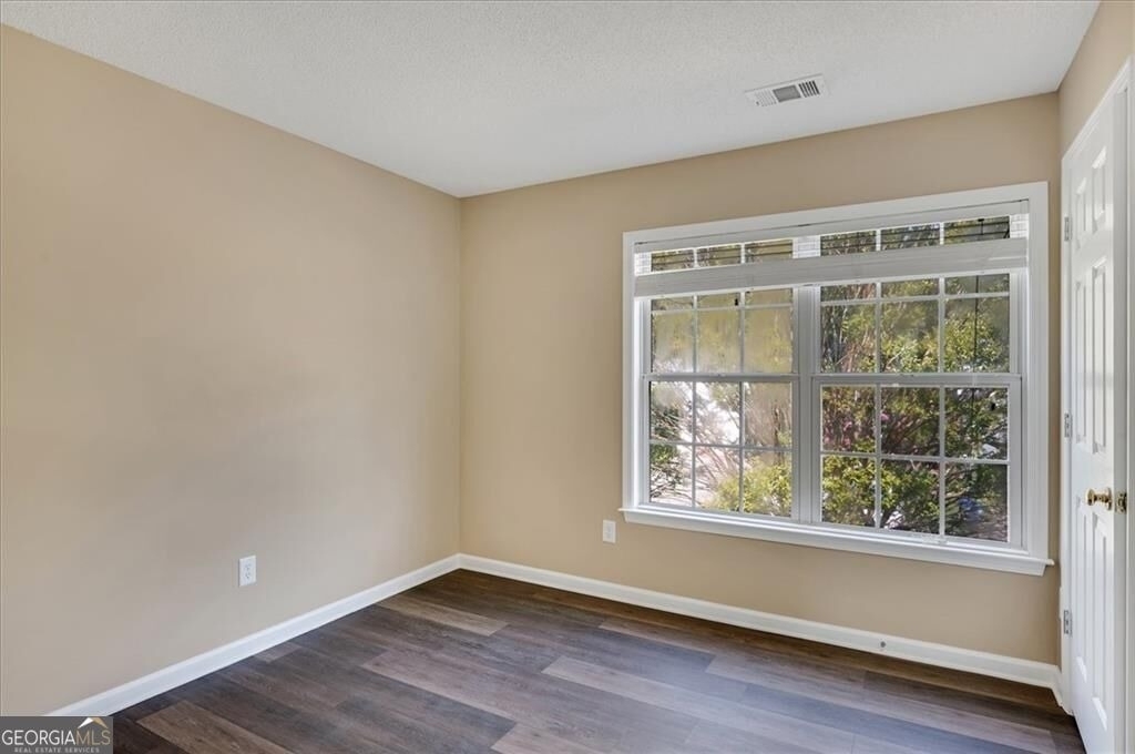 11585 Crossington Road - Photo 27