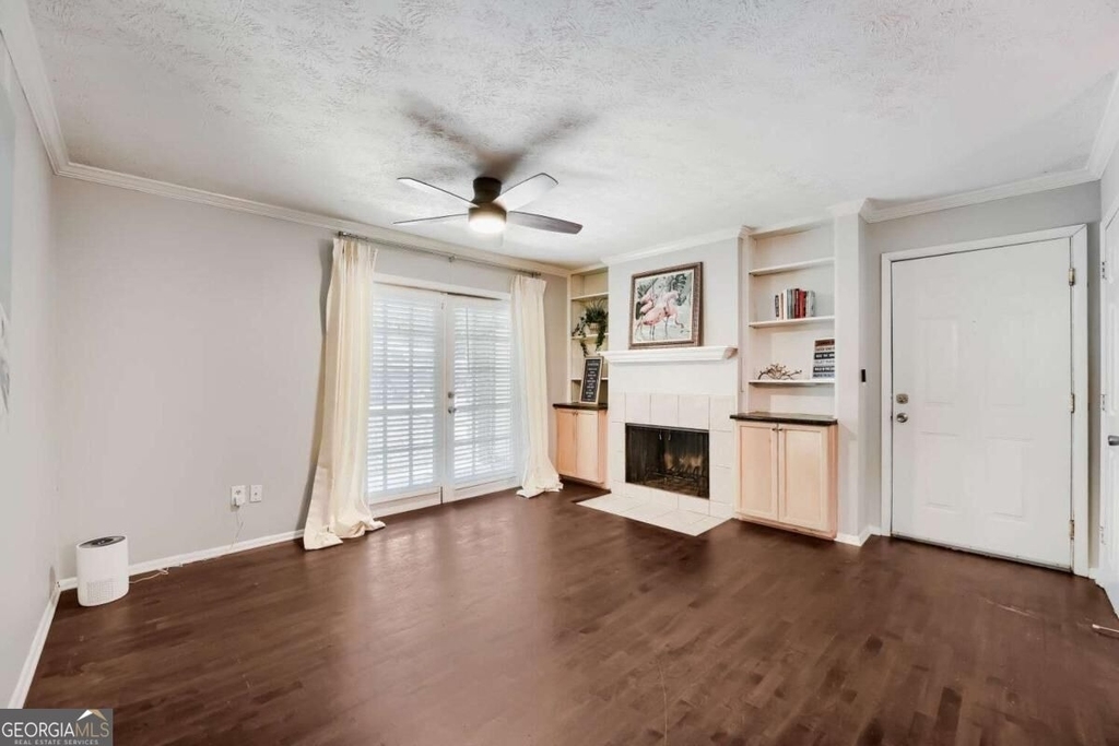 1150 Collier Road Nw - Photo 1