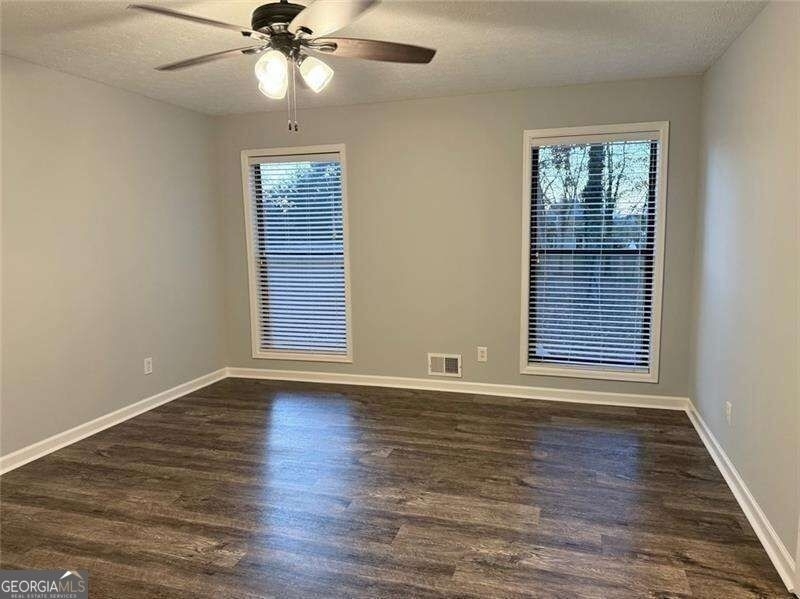 2707 Hawk Drive Ne - Photo 7