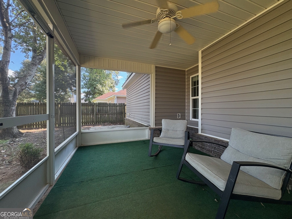 304 Madison Place Parkway - Photo 14
