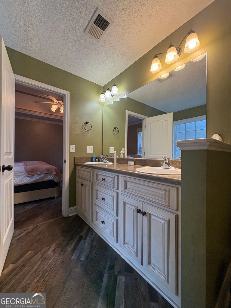304 Madison Place Parkway - Photo 9