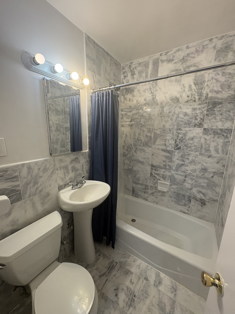 75th Street/1st Avenue - Photo 3