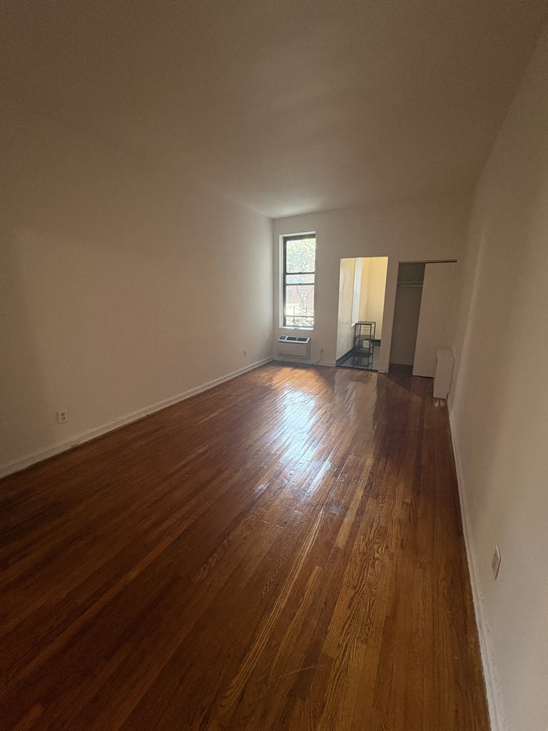 75th Street/1st Avenue - Photo 1