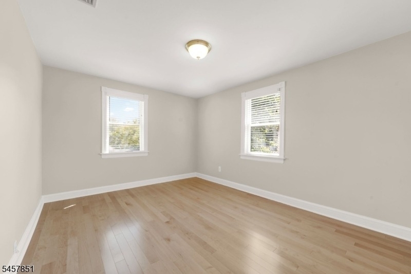 14 Locust St 2nd Floor - Photo 14