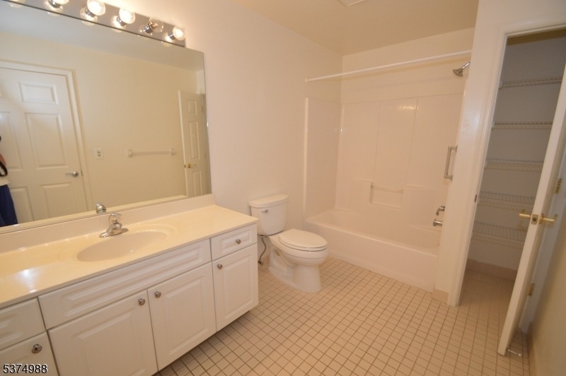 1 Jenny Lind St Unit 28 - Photo 10