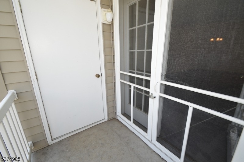 1 Jenny Lind St Unit 7 - Photo 8