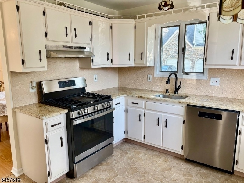 675 Raritan Rd - Photo 5