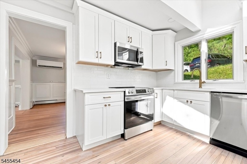 70 Main St - Photo 8